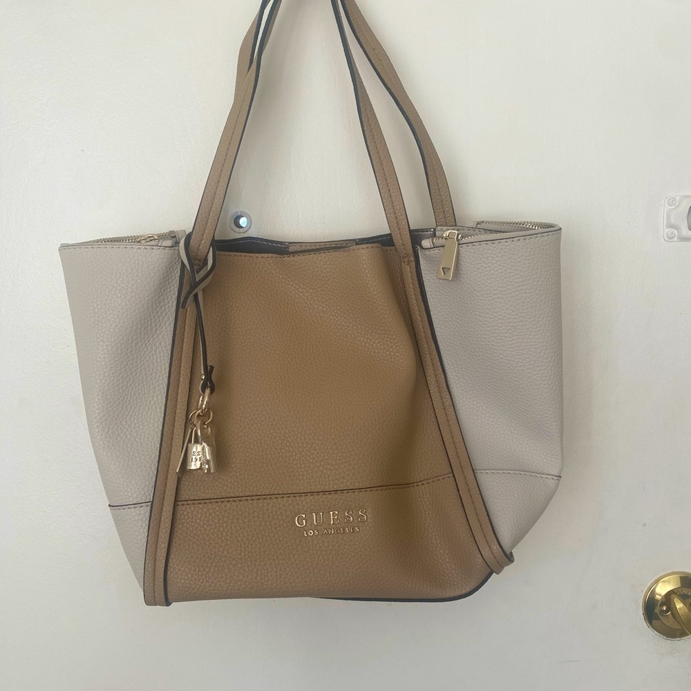 Guess Shoulder Bag